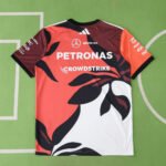 F1 Mercedes Jersey 2025 - Imagen 6