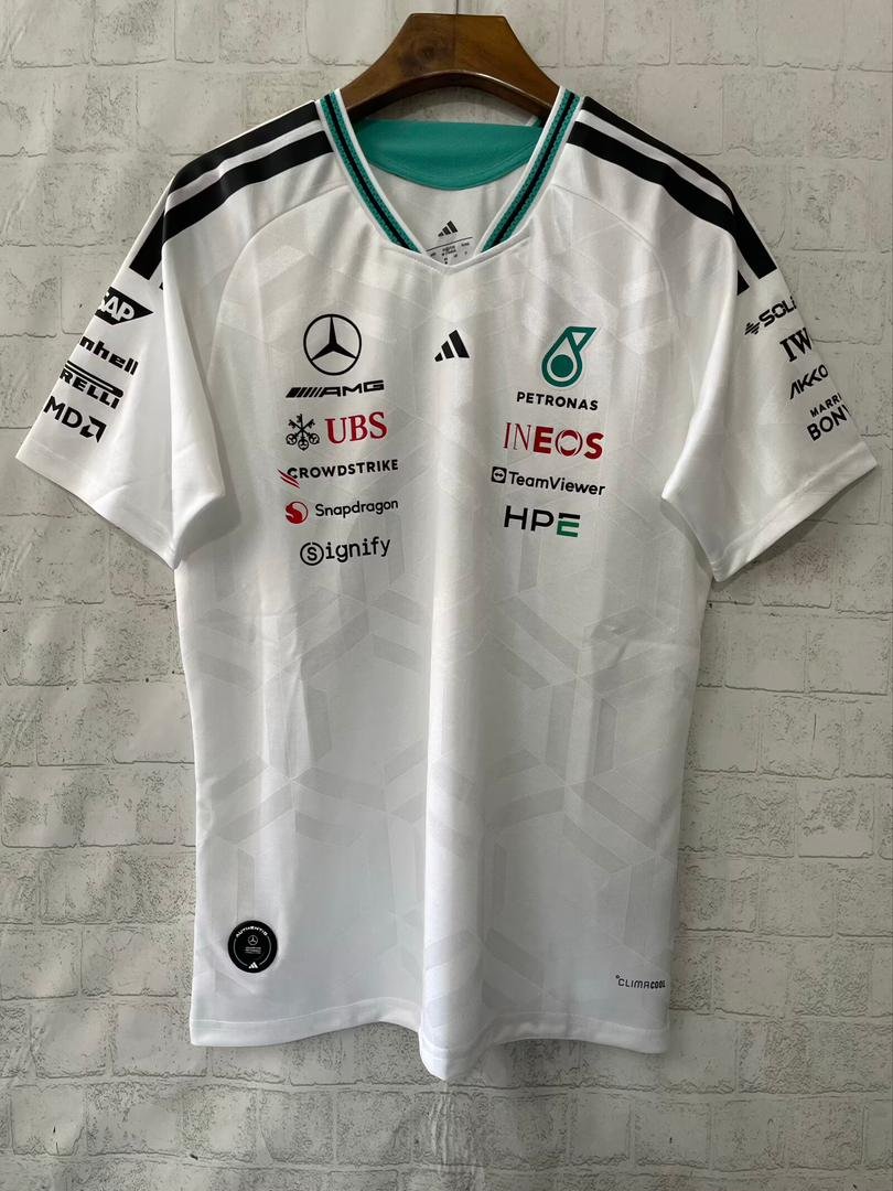 WhatsApp Image 2026-03-08 at 3.39.07 PM F1 Mercedes Jersey 2026 - Imagen 1