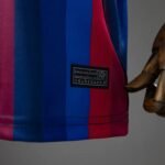 Barcelona Local Kit Infantil 2026-2027 - Imagen 4